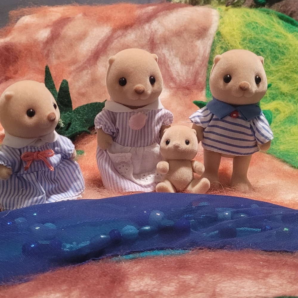 Calico Critters Rare Otter Family